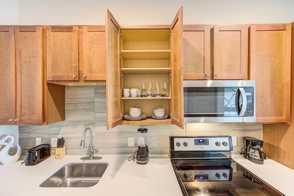 Апартаменти Trendy Downtown 1Bd/Freeparking/Wi-Fi/Pool Х'юстон Екстер'єр фото