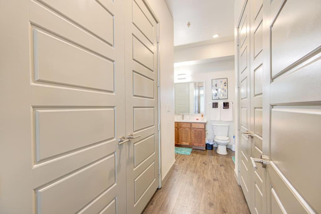 Апартаменти Trendy Downtown 1Bd/Freeparking/Wi-Fi/Pool Х'юстон Екстер'єр фото